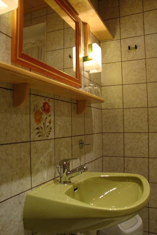 Maria Aichholzer Apartamento Sankt Jakob im Rosental Quarto foto